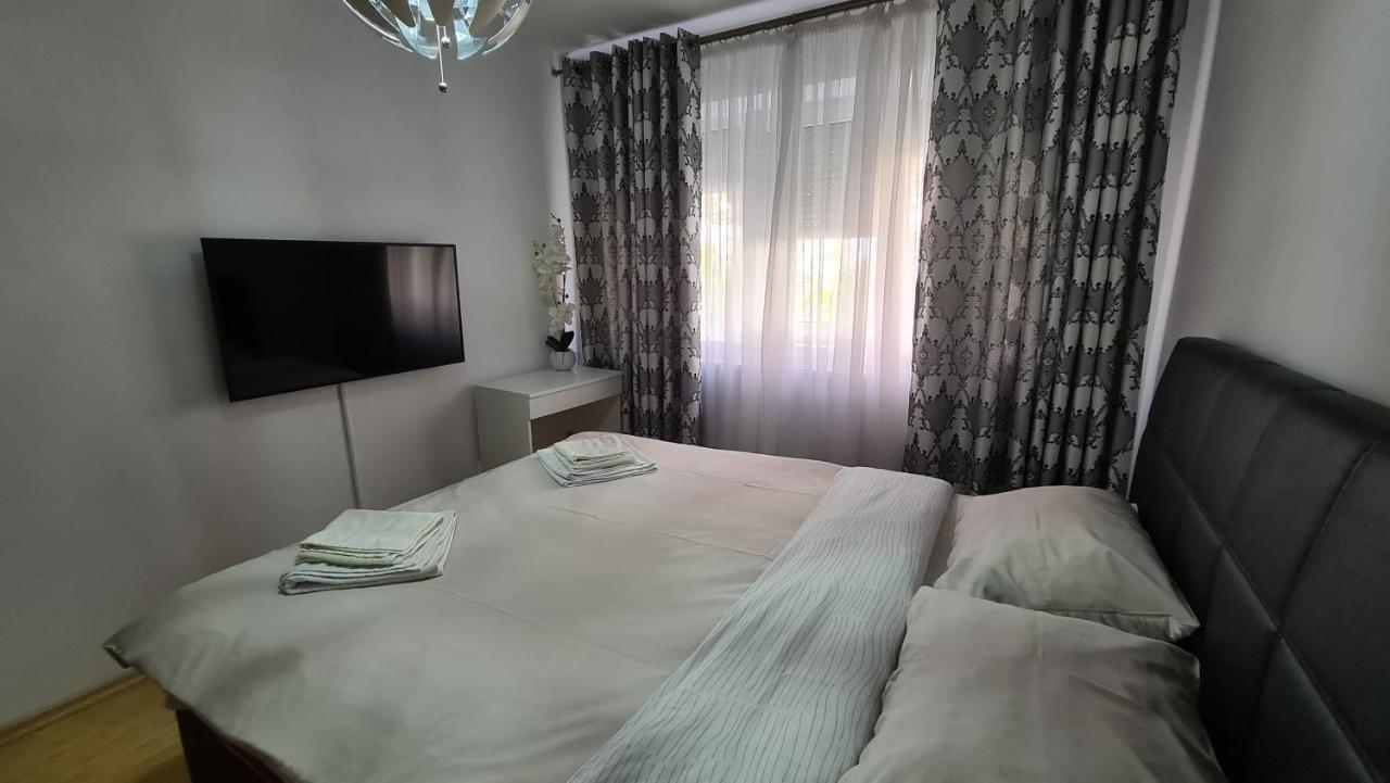 White Glamour Buzau Luaran gambar